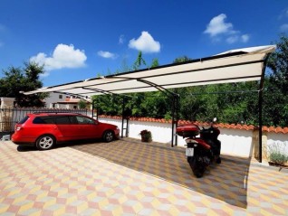 Sale - House with 4 residential units - vicinity of Višnjan! (28365)