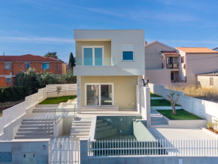 MODERN HOUSE IN LIŽNJAN WITH INFINITY POOL AND PANORAMIC SEA VIEW (30680)