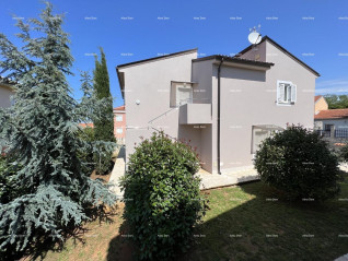 EINFAMILIENHAUS MIT ZWEI GETRENNTEN APARTMENTS – MEDULIN, POŠESI, 150 M VOM MEER (30146)