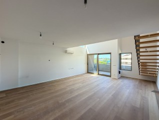 DVOETAŽNI STAN U CENTRU POREČA (29899)