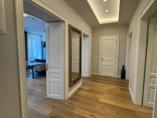 Sale - Luxuriously Renovated Apartment in the Center of Pula! (29460)