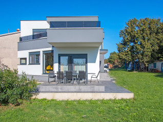 NOVOGRADNJA 2022. – MODERNA KUĆA 160 m², 995 m² PARCELA, 1 KM OD MORA (30489)