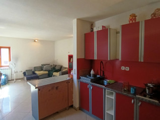 Pula, Appartamento, 84.8 m2 (30357)