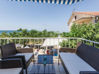 CHARMING STONE HOUSE WITH SEA VIEW NEAR UMAG! (30657)