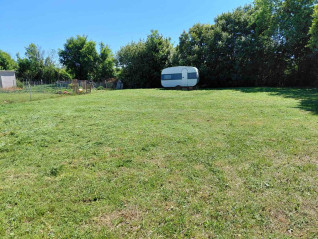 Stavební pozemek 535 m² v Pule s stavebním povolením (30390)