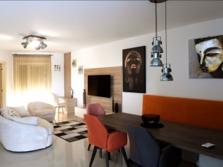 Poreč – Moderan stan s privatnim bazenom (29696)