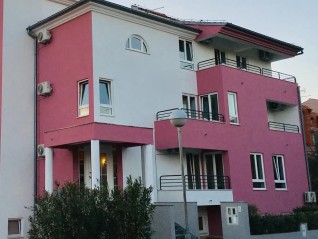 Prodaja- prekrasan obiteljski hotel u Fažani- 200 m od mora! (30078)