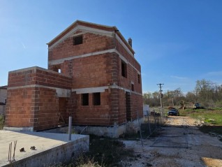 ROH-BAU KUĆA BLIZU POREČA (29969)