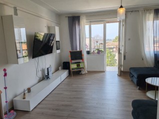 UMAG, prostran stan 80 m² (27990)