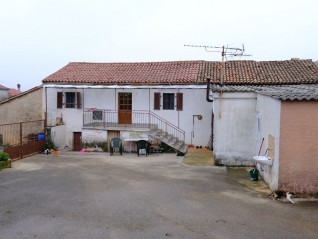 House Bale (16737)