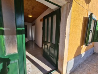 Prodaja - Prekrasna, renovirana istarska kuća u centru, Marčana! (29572)