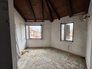 Červar Porat – 2-sobno stanovanje z galerijo, 100 m od morja (30031)