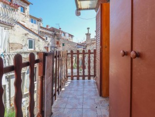 Prekrasan stan u Rovinju – 55 m², dvokatni, s pogledom na stari grad (27698)