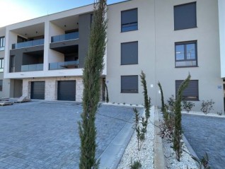 Prodaja! Stan v novogradnji s 3 spalnice in dvema parkirnima mestoma, Pula, Valdebek! Z21-S4 (29909)